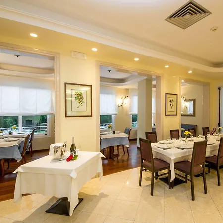 Helios Hotel 4*