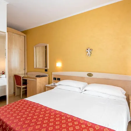 Helios Hotel